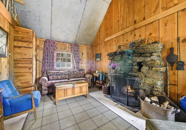 3rd image of 114 Mt Powderhorn Ln, Florissant, CO 80816 | MLS# 3322820