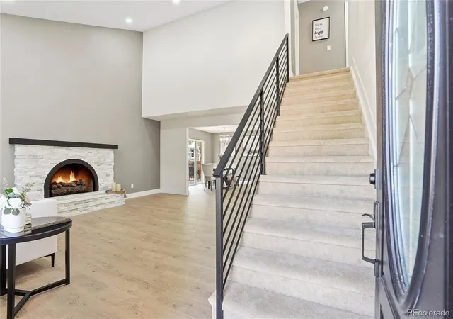2nd image of 128 Willow Pl N, Broomfield, CO 80020 | MLS# 2329334