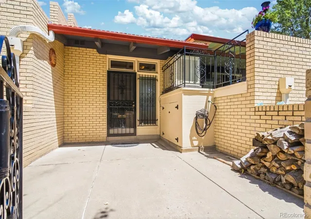3rd image of 2654 S Ames Wy, Lakewood, CO 80227 | MLS# 8924434