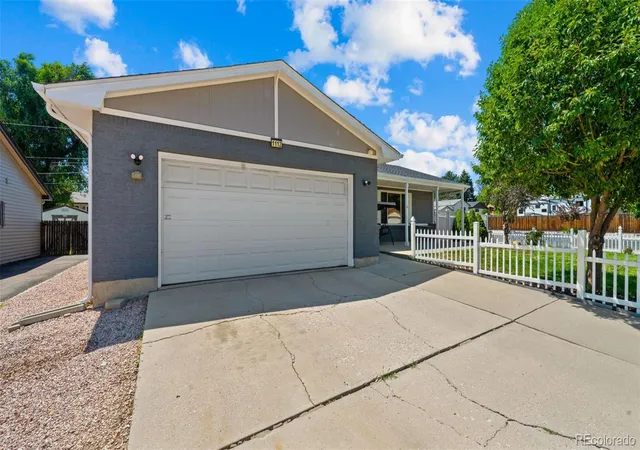 Photo 1 of Single family home for sale at 1112 Auburn Dr, Colorado Springs, CO 80909 | MLS# 8185967 | Listing updated on 2026-10-03