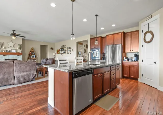 Photo 4 of Single family home for sale at 8045 S Elk Ct, Aurora, CO 80016 | MLS# 2618957 | Listing updated on 2026-09-23