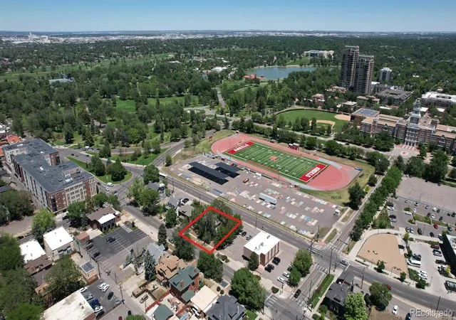 Listing Photo 5 - Condo for sale in building located at 1632 York St, Denver, CO 80206