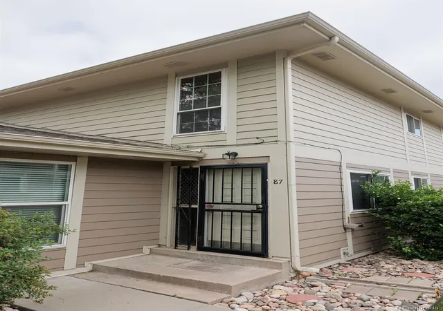 Photo 2 of Townhouse for sale at 1250 S Monaco St Pkwy #87, Denver, CO 80224 | MLS# 9423191 | Listing updated on 2026-08-27