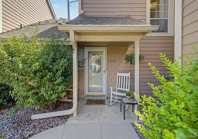 Photo 2 of Townhouse for sale at 1955 S Xanadu Way, Aurora, CO 80014 | MLS# 6671890 | Listing updated on 2026-09-05