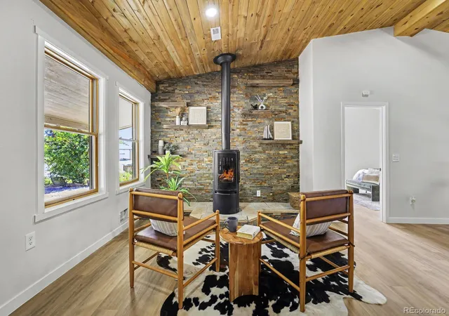 Photo 5 of Single family home for sale at 10240 W 16th Avenue, Lakewood, CO 80215 | MLS# 2022287 | Listing updated on 2026-08-07