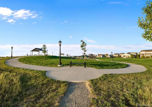 4th image of 24088 E Atlantic Pl, Aurora, CO 80018 | MLS# 4400032
