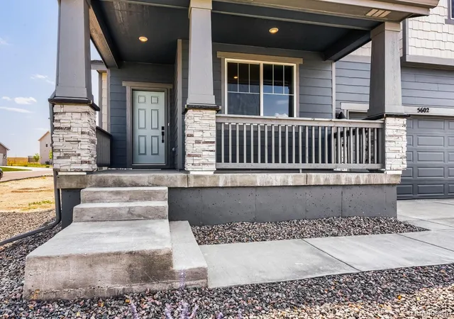 Photo 3 of Single family home for sale at 5602 Stone Harbor Dr, Elizabeth, CO 80107 | MLS# 9278802 | Listing updated on 2026-09-27