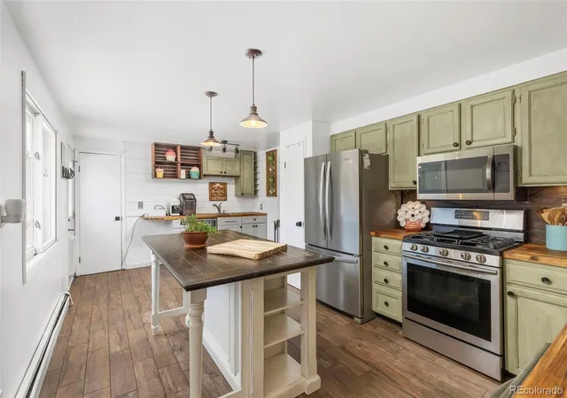 Photo 3 of Single family home for sale at 33758 Harmon Rd, Pine, CO 80470 | MLS# 6701545 | Listing updated on 2026-10-08