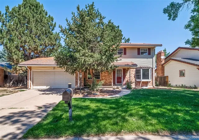 Photo 2 of Single family home for sale at 1453 S Lima Ct, Aurora, CO 80012 | MLS# 8428773 | Listing updated on 2026-09-26