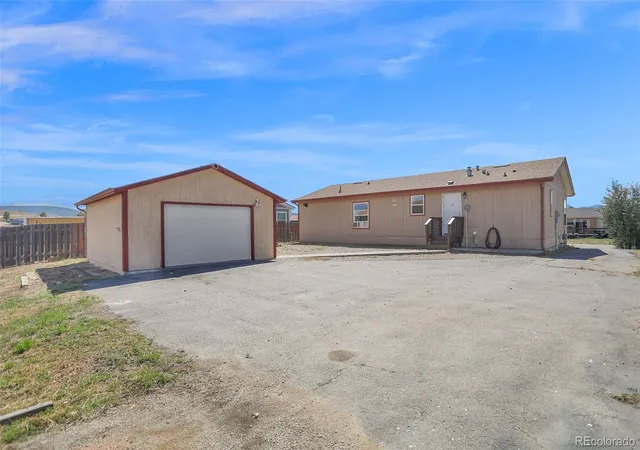 Photo 3 of Single family home for sale at 529 E Aspen Dr, Granby, CO 80446 | MLS# 4318436 | Listing updated on 2026-08-27
