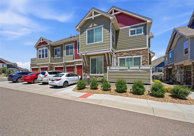 Homes for sale in Aurora, CO | 23709 E Ida Dr, Aurora, CO 80016