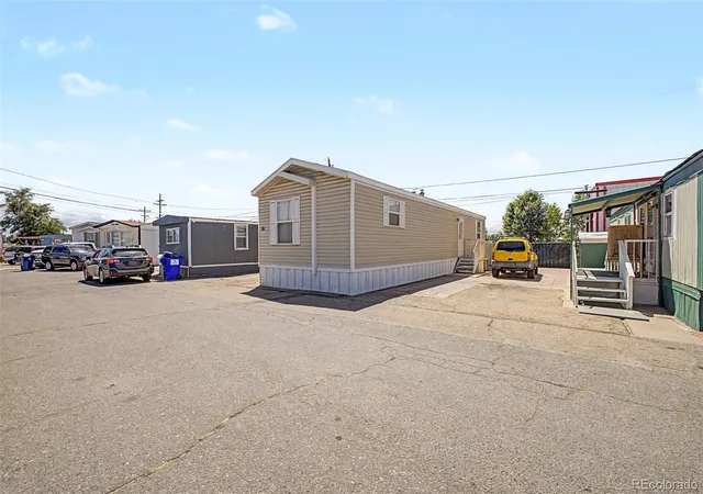 16th image of 7701 Brighton Blvd, Commerce City, CO 80022 | MLS# 3835116