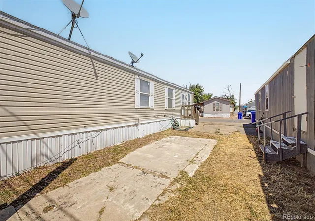image of 7701 Brighton Blvd, Commerce City, CO 80022 | MLS# 3835116