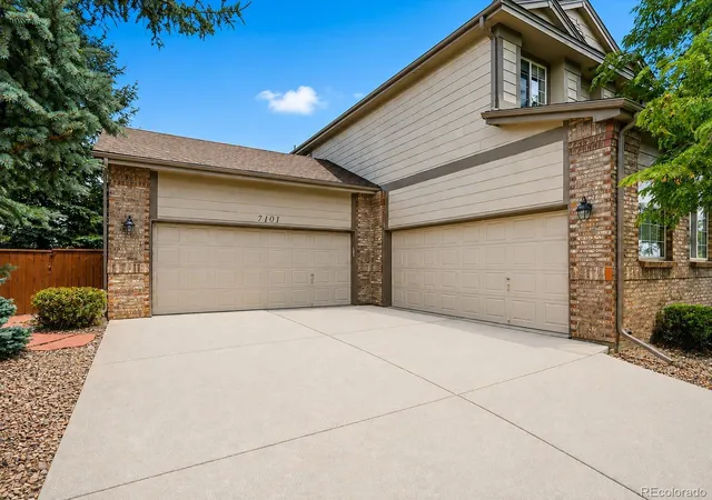 3rd image of 7101 Mountain Brush Cir, Littleton, CO 80130 | MLS# 3352709