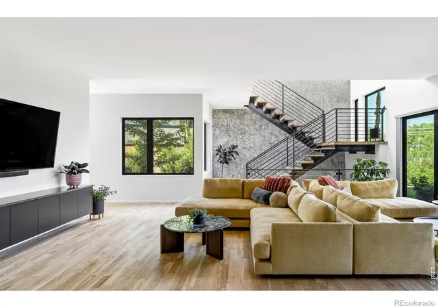 Photo 3 of Single family home for sale at 2885 Island Dr, Boulder, CO 80301 | MLS# IR1064124 | Listing updated on 2026-08-24