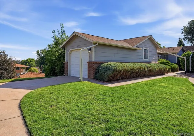2nd image of 541 W Crestline Cir #10B1, Littleton, CO 80120 | MLS# 3828250