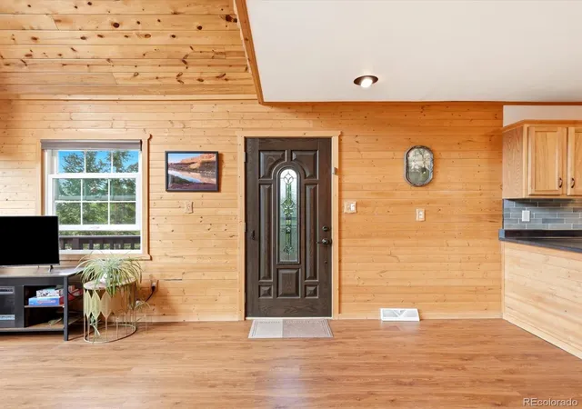 Photo 5 of Single family home for sale at 10 Juniper Way, Bailey, CO 80421 | MLS# 5835356 | Listing updated on 2026-07-17