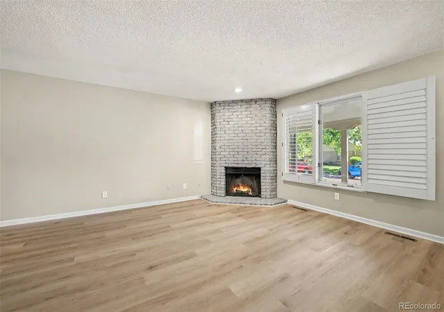Photo 3 of Townhouse for sale at 7590 S Cove Cir, Centennial, CO 80122 | MLS# 8955520 | Listing updated on 2026-10-10