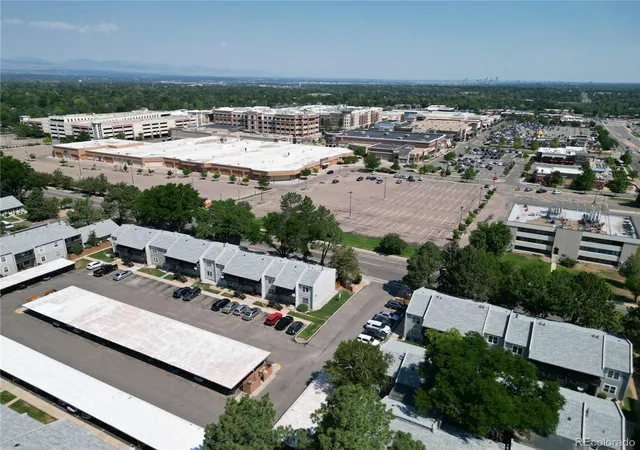 Listing Photo 2 - Condo for sale in building located at 7110 S Gaylord St, Centennial, CO 80122 - Unit #O6