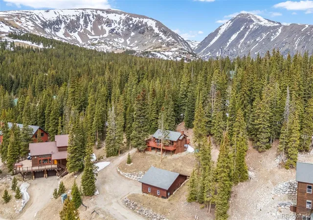 Photo 3 of Single family home for sale at 231 Kimmes Ln, Breckenridge, CO 80424 | MLS# 2242580 | Listing updated on 2026-10-20