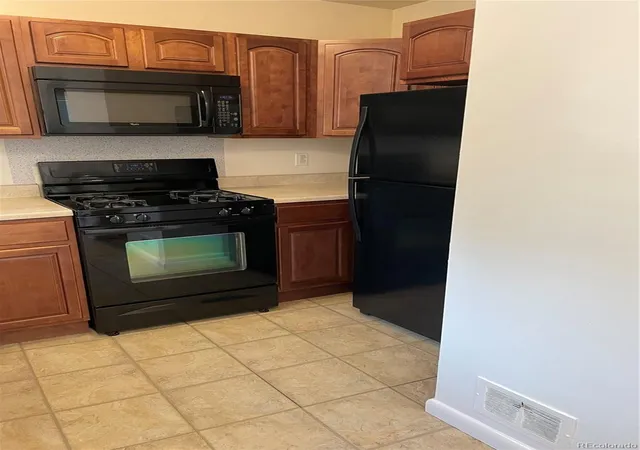 Listing Photo 5 - Condo for sale in building located at 1428-1430 Uinta St, Denver, CO 80220