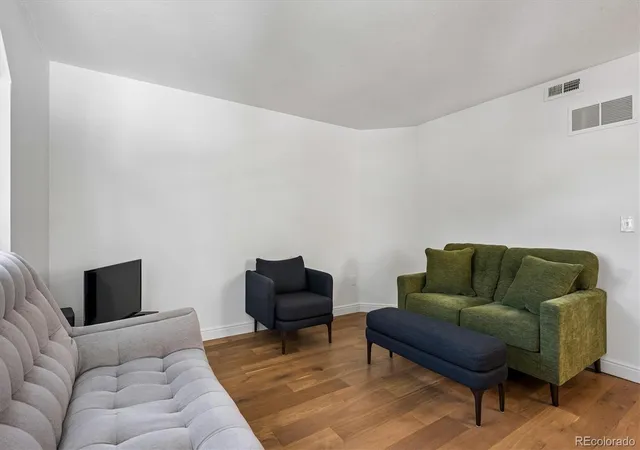 2nd image of 1880 S Cole St #B8, Lakewood, CO 80228 | MLS# 2896714