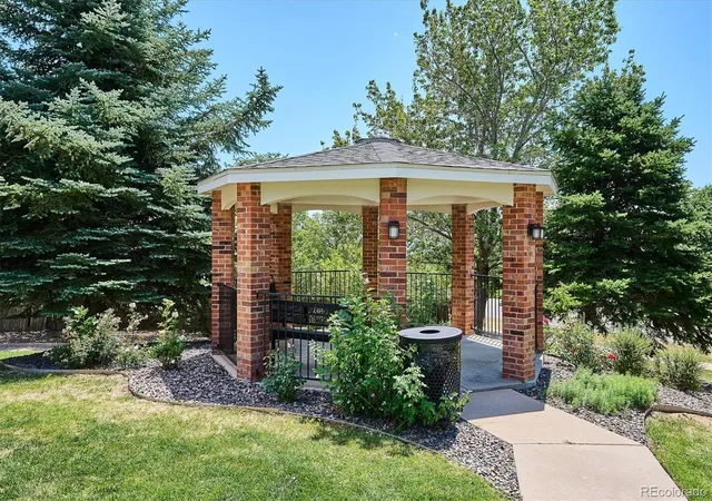 2nd image of 1880 S Cole St, Lakewood, CO 80228