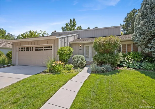 2nd image of 7053 S Oneida Cir, Centennial, CO 80112 | MLS# 2437220