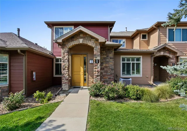 2nd image of 8516 Gold Peak Dr, Highlands Ranch, CO 80130