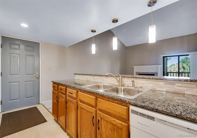4th image of 9690 Brentwood Wy #303, Broomfield, CO 80021 | MLS# 6148381