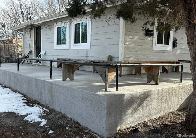 1st image of 728 Emporia St, Aurora, CO 80010 | MLS# 1519634