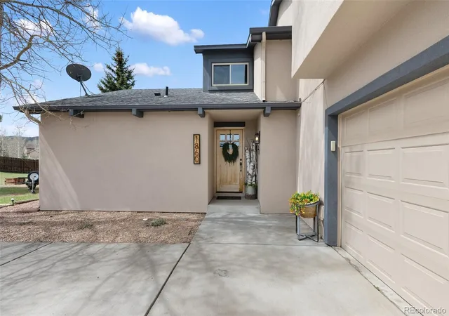 4th image of 1860 Blackfoot Trl, Woodland Park, CO 80863 | MLS# 3516456