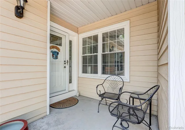 Listing Photo 5 - Condo for sale in building located at 2416 S Vaughn Wy, Aurora, CO 80017 - Unit #A