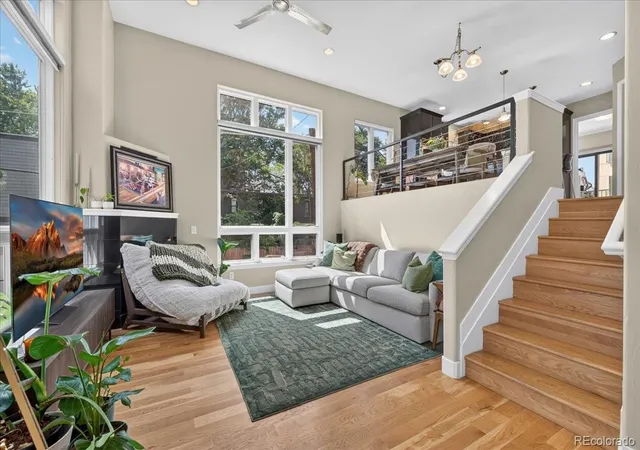 Photo 3 of Townhouse for sale at 1657 N Franklin St, Denver, CO 80218 | MLS# 3204269 | Listing updated on 2026-08-18