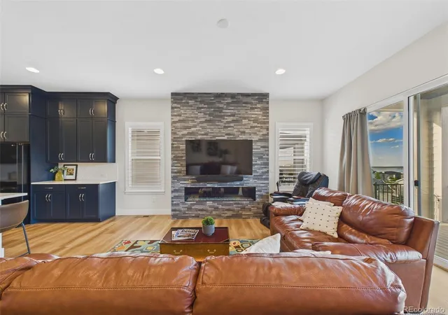 3rd image of 7118 Canyonpoint Rd, Castle Pines, CO 80108 | MLS# 3699792