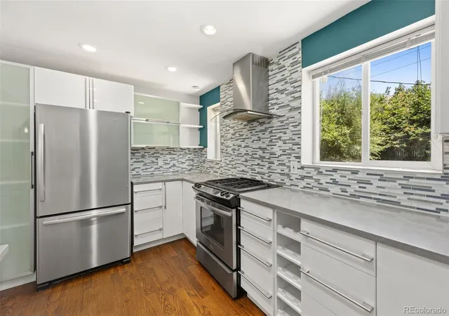 Photo 3 of Single family home for sale at 170 Oneida St, Denver, CO 80220 | MLS# 8793638 | Listing updated on 2026-10-15