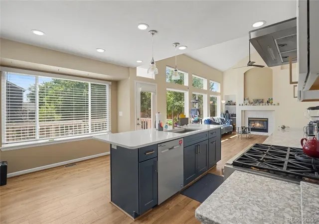 5th image of 15498 E Dorado Pl, Centennial, CO 80015 | MLS# 2475316
