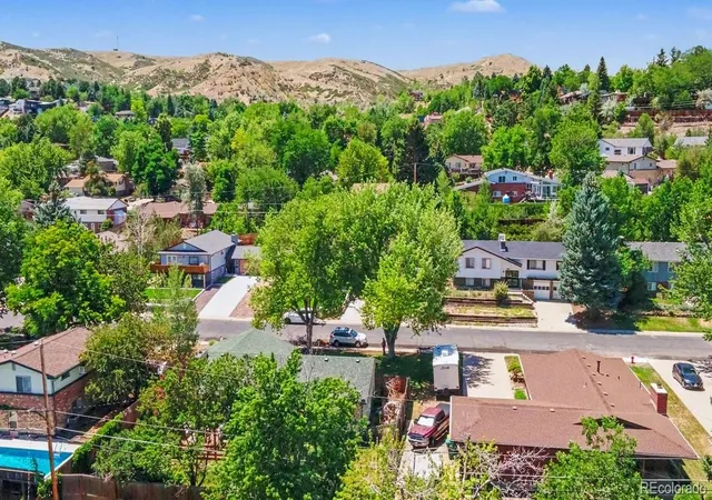 2nd image of 700 S Arbutus St, Lakewood, CO 80228 | MLS# 6050450