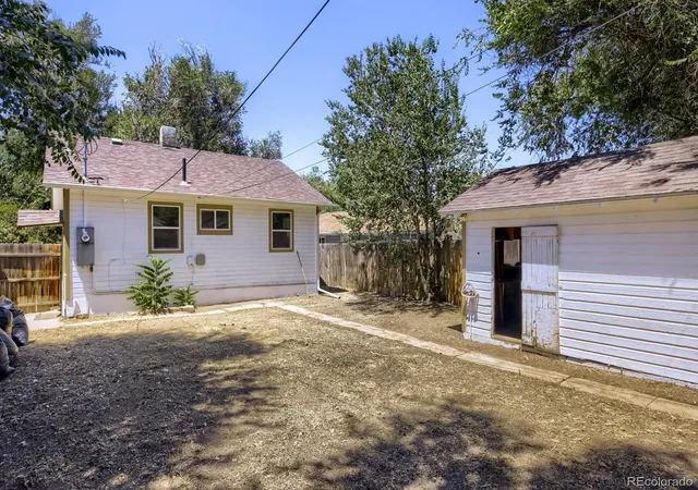 11th image of 1336 Iola St, Aurora, CO 80010 | MLS# 6521953