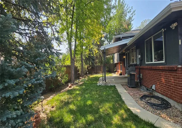2nd image of 10200 Zenobia Cir, Westminster, CO 80031 | MLS# 2562446