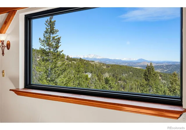 Photo 4 of Single family home for sale at 33090 Janelle Cir, Golden, CO 80403 | MLS# IR1064251 | Listing updated on 2026-10-09