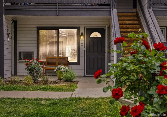 1st image of 532 Oakwood Dr #D101, Castle Rock, CO 80104 | MLS# 2355808