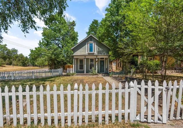 Photo 1 of Single family home for sale at 704 E High St, Colorado Springs, CO 80903 | MLS# 9292209 | Listing updated on 2026-08-01