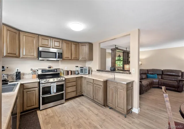 1st image of 4264 S Biscay Cir, Aurora, CO 80013 | MLS# 7889104