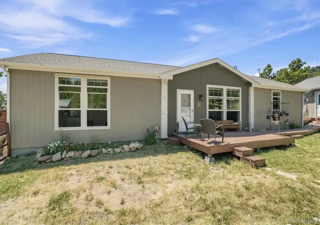 Photo 4 of Single family home for sale at 11754 Vonnie Claire Rd, Golden, CO 80403 | MLS# 2526566 | Listing updated on 2026-09-16