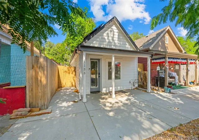 2nd image of 1133 Elm St, Pueblo, CO 81004 | MLS# 2559233
