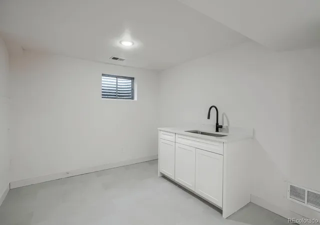 21st image of 2615 S Laredo Ct, Aurora, CO 80013 | MLS# 3959530