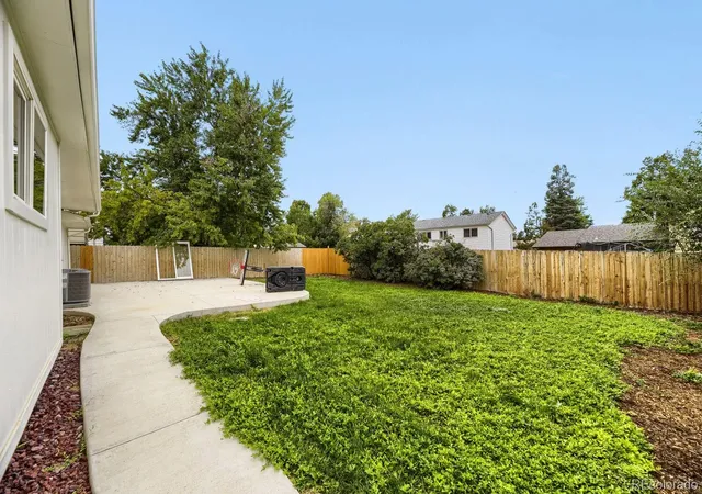 Photo 4 of Single family home for sale at 2615 S Laredo Ct, Aurora, CO 80013 | MLS# 3959530 | Listing updated on 2026-09-29