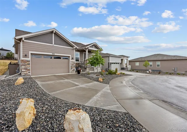 Photo 3 of Single family home for sale at 838 Bahia Point, Castle Rock, CO 80104 | MLS# 8451707 | Listing updated on 2026-09-29