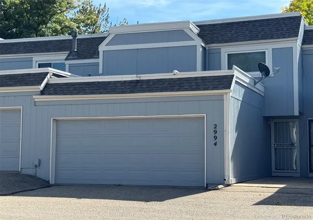 Townhouse for sale at 2994 S Parker Ct, Aurora, CO 80014 | MLS# 5264850